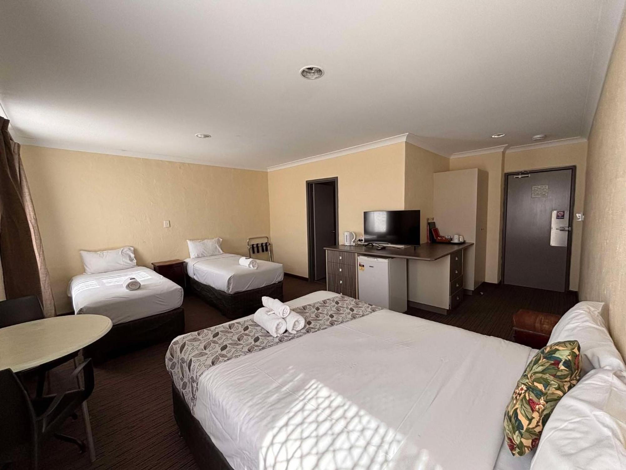 Prince Of Wales Hotel, Bunbury Bagian luar foto